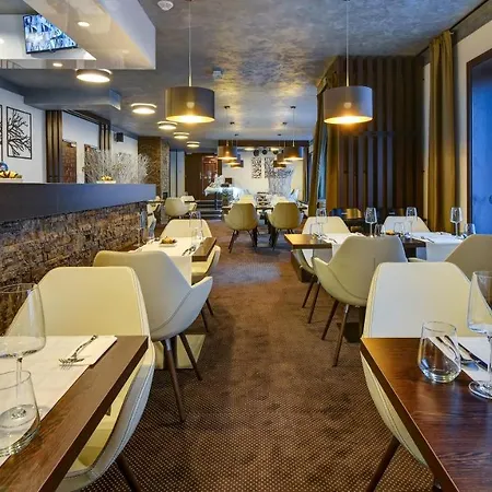 William Congress&wellness Mountain **** מלון דשטנב אורליצקיץ הוראך